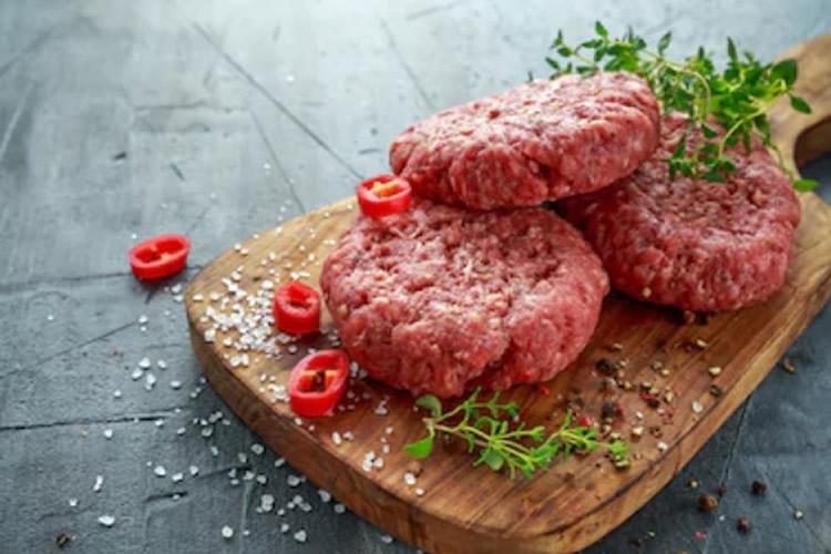 GROUND BEEF BURGERS - 85% LEAN/ 15% FAT